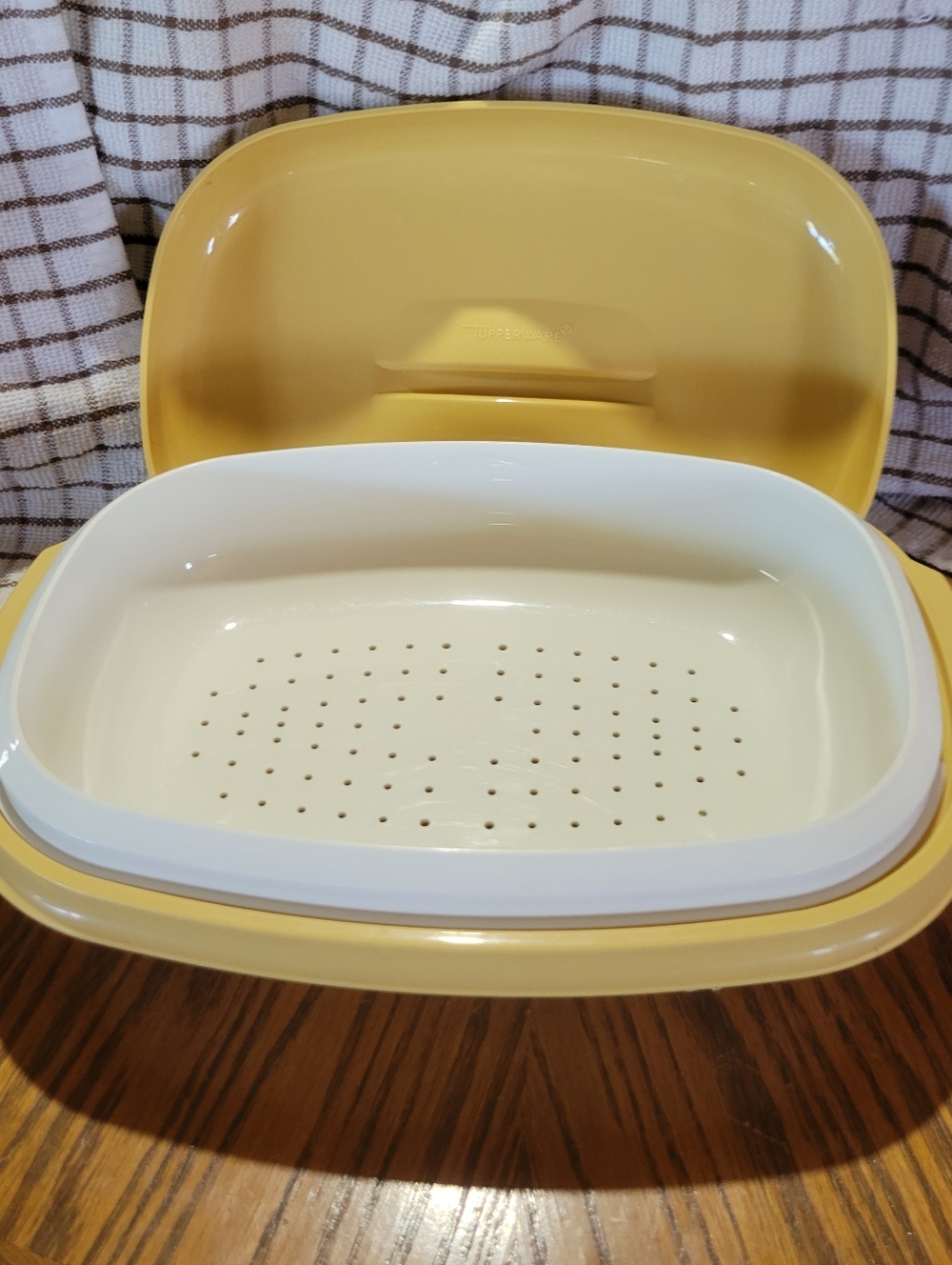 Tupperware Vintage Yellow Microwave Steam Tray with White Inner Insert